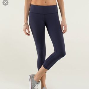 Wunder Under crops- navy blue